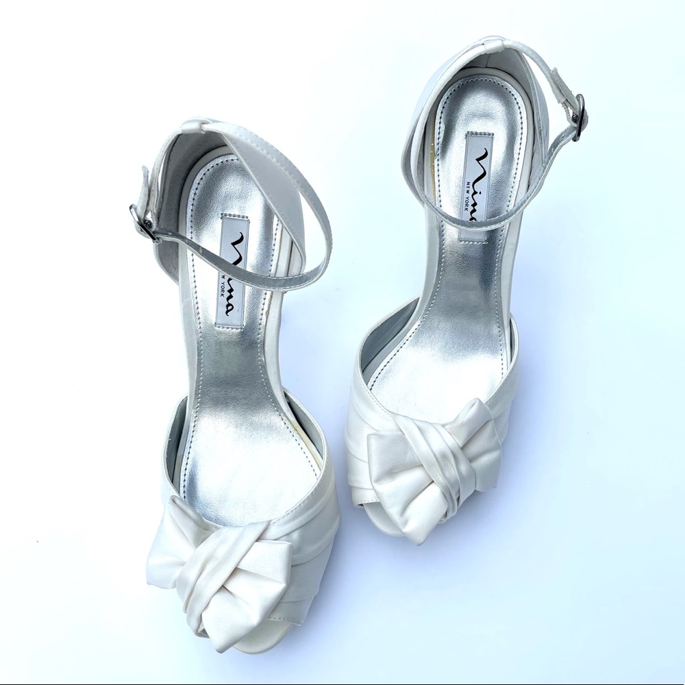 NWOT Nina New York Ella Ivory Satin Pumps